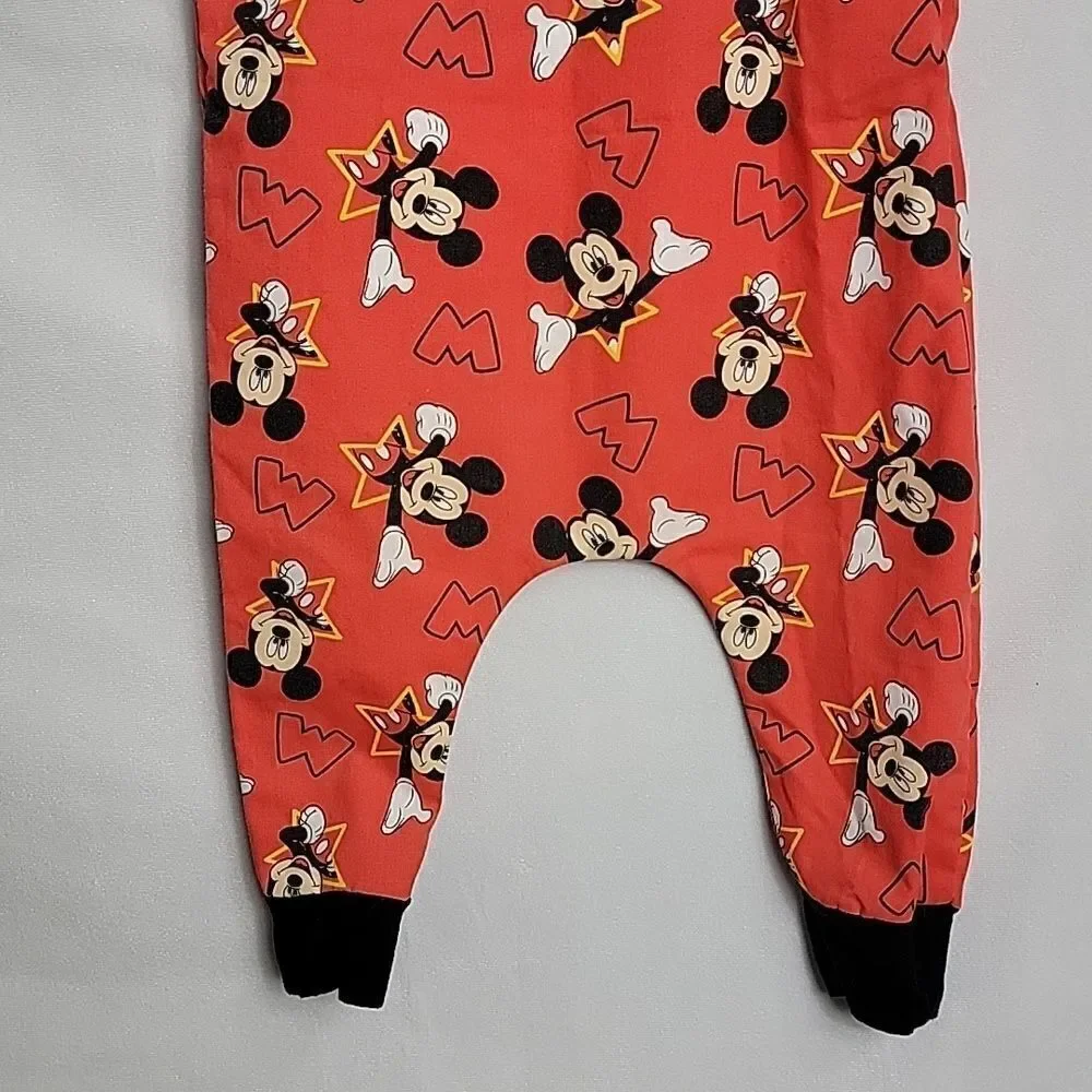 🖤5/$20🖤 MICKEY MOUSE.. onesie..